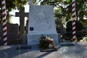 Remont mogiły zbiorowej żołnierzy Wojska Polskiego z 1939 r., zlokalizowanej na cmentarzu parafialnym w Czerwińsku nad Wisłą, 