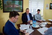 Podpisanie umowy na rozbudowę szkoły w Chociszewie, 